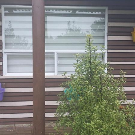 Cabanas Y Hostal Tepual Пуэрто-Монт Экстерьер фото
